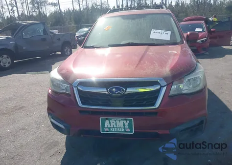 2017 Subaru Forester 2.5I Premium z USA, uszkodzony, nr VIN JF2SJAEC6HH462883